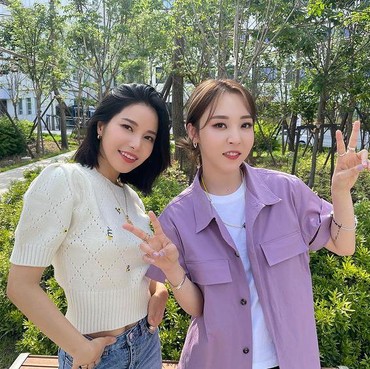 Lirik Lagu Promise You - Solar feat Moon Byul