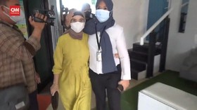 VIDEO: Chyntiara Alona Terdakwa Kasus Prostitusi Anak