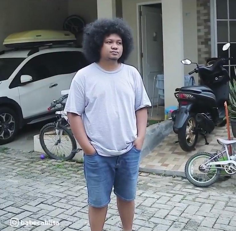 Transformasi Bentuk Tubuh Babe Cabita dari Masa ke Masa Babe Cabita berhasil menurunkan berat badannya sebanyak 20kg hanya dalam waktu 3 bulan. Yuk intip transformasi tubuh Babe!