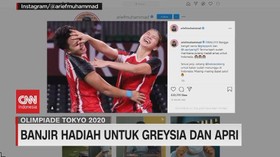 VIDEO: Banjir Hadiah untuk Greysia dan Apri