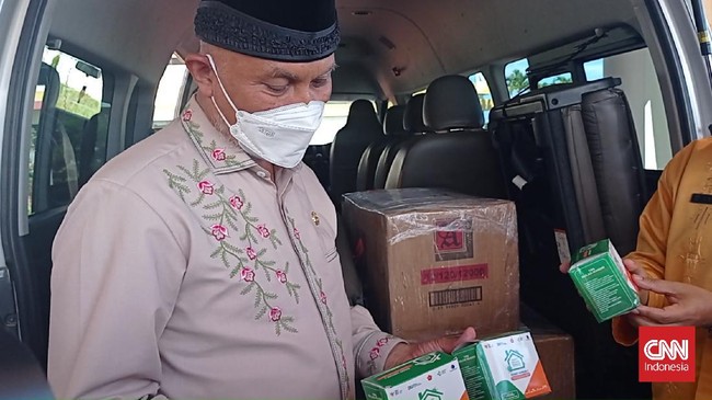 Pemprov Sumbar menyerahkan masalah permintaan sumbangan ke penegak hukum, namun tak mau respons soal isu gubernur yang aka n diperiksa polisi.