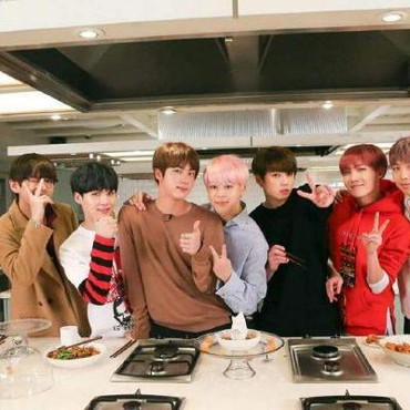 Pemasukan HYBE Menurun, Absennya BTS Disebut Jadi Alasan