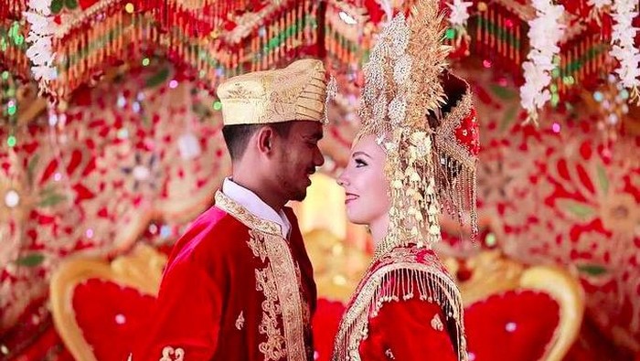 Clem Bule Minang