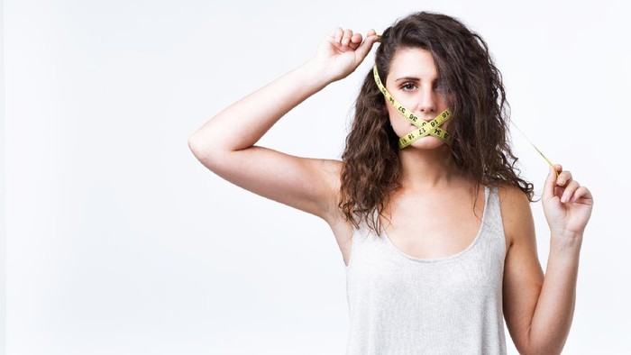 Terkesan Candaan Semata Memang, Padahal 4 Dampak Negatif Bagi Korban Body Shaming Sangatlah Serius!