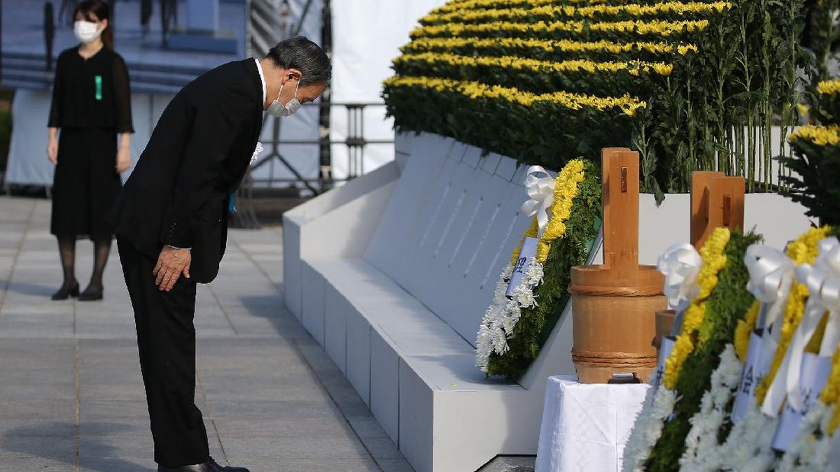 FOTO: Untaian Doa dalam Peringatan 76 Tahun Bom Hiroshima