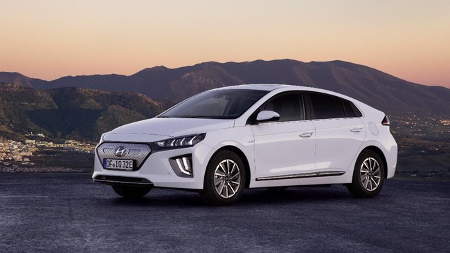 Rumor beredar Hyundai Motors Indonesia berhenti menjual mobil listrik Kona dan Ioniq setelah meluncurkan Ioniq 5.