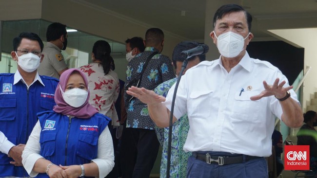 Pemerintah mengeluarkan angka kasus kematian dari indikator penanganan Covid-19 karena ditemukan masalah dalam input data akumulasi.