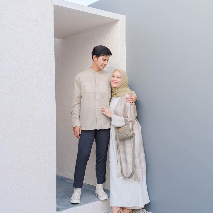 <p>Selebgram Mega Iskanti hidup bahagia bersama suaminya, Muhammad Najauta, setelah menikah pada April tahun lalu. Mereka tak henti menampilkan potret harmonis setelah menikah. (Foto: Instagram @megaiskanti)</p>