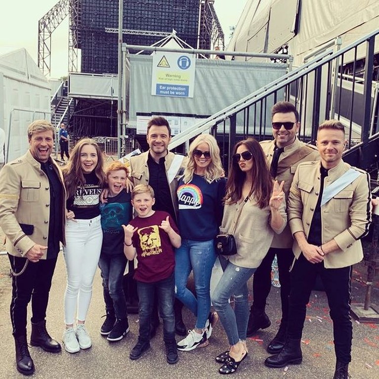 Potret Bahagia dan Kompak Keluarga Shane Filan Westlife Pernikahan Shane dengan Gillian Walsh pada 2003 lalu hingga kini tampak harmonis dengan tiga orang anak. Yuk kita intip!