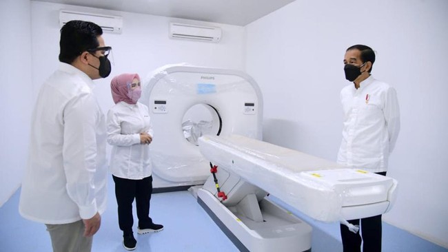Jokowi ingin menyelamatkan devisa Rp97 triliun yang digunakan WNI untuk berobat ke luar negeri dengan membangun rumah sakit internasional di Bali.