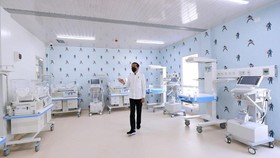 Jokowi Keluhkan 1 Juta WNI Berobat ke Luar Negeri: Rp180 T Hilang