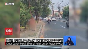 VIDEO: Protes Berbikini Dinar Candy Jadi Tersangka Pornografi