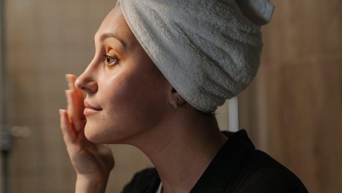 Selain Katanya Tidak Boleh Dipakai Anak Muda, Ini 7 Mitos Penggunaan Retinoid