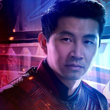 Tapak Tilas Karier Simu Liu 'Shang-Chi', Kena PHK-Jadi Badut Spiderman