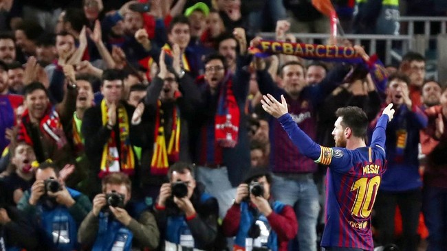 Paris Saint-Germain dilaporkan telah resmi mendatangkan pemain legendaris Barcelona, Lionel Messi. Berikut 5 keuntungan PSG mendatangkan Messi.