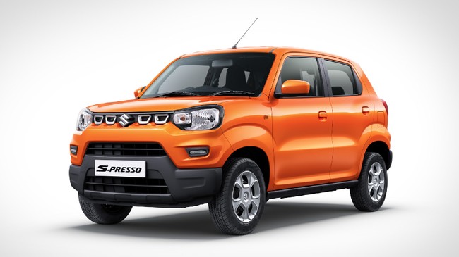 Suzuki S-Presso dilengkapi mesin K10 1.000 cc tiga silinder bertenaga 67 hp dan torsi 90 Nm dengan dua pilihan transmisi, yaitu manual dan Auto Gear Shift.