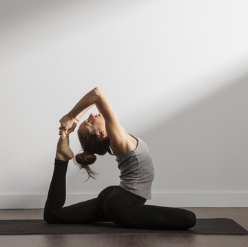 Sedang Mengalami Stres? Cobalah Lakukan Olahraga Yoga untuk Mendapatkan Ketenangan Secara Cepat!