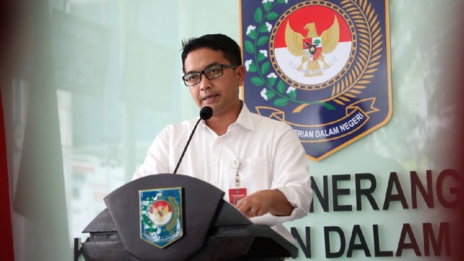 Kemendagri mendorong laporan yang diberikan harus benar-benar yang terbaru, sekaligus menghindari polemik mengenai progres penanganan Covid-19 di setiap daerah.