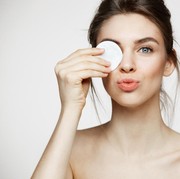 Tips Pakai Eye Cream agar Bekerja Lebih Efektif, Apa Saja?