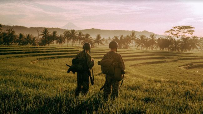 Mola Sajikan The East, Kisah Pergolakan Batin Tentara Belanda - Vimarsana News