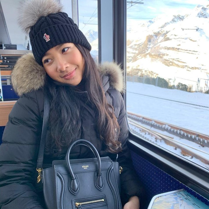 <p>Dari pernikahan Tata Cahyani dan Tommy Soeharto, keduanya dikaruniai dua orang anak yaitu Darma Mangkuluhur dan Gayanti Hutami. (Foto: Instagram @tatacahyani)</p>
