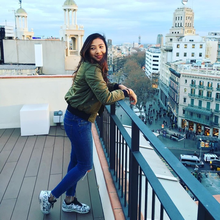 <p>Dalam potret yang kerap dibagikan oleh Tata, Gayanti memiliki ciri khas yakni selalu berambut panjang. (Foto: Instagram @tatacahyani)</p>