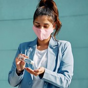 5 Rekomendasi Hand Sanitizer Parfum, Wangi dan Melindungi!