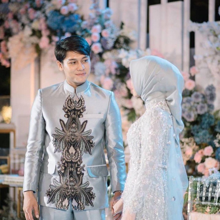 <p>Hingga saat ini, belum ada informasi seputar agenda akad nikah Lesti Kejora dan Rizky Billar secara lengkap, Bunda. (Foto: Instagram @lestykejora)</p>