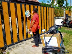 Inspiratif, Warga Banyuwangi Sebar Buku Gratis untuk Pasien Isoman