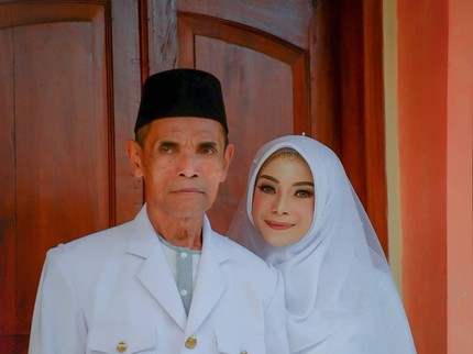 Tanggapan Gadis Nikah dengan Pria Lebih Tua 35 Th, Sering Dibully Demi Konten