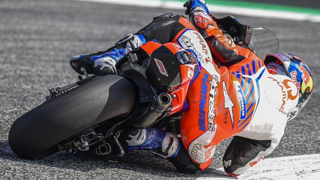 MotoGP Austria 2021 dapat disaksikan secara live streaming melalui CNNIndonesia.com, Minggu (15/8). Tonton live streaming MotoGP Austria 2021 di sini.