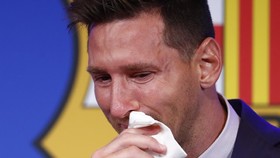 Messi: Saya Tak Mau Pergi dari Barcelona