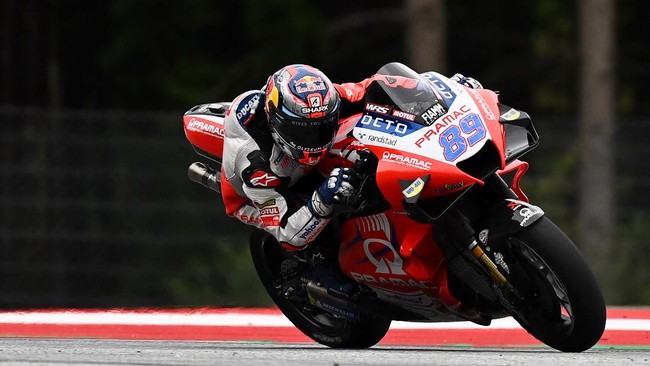 Klasemen MotoGP 2021 Usai Martin Menang GP Styria Fabio Quartararo menjauh di puncak klasemen MotoGP 2021 setelah Jorge Martin menang MotoGP Styria 2021 dengan mengalahkan Joan Mir.