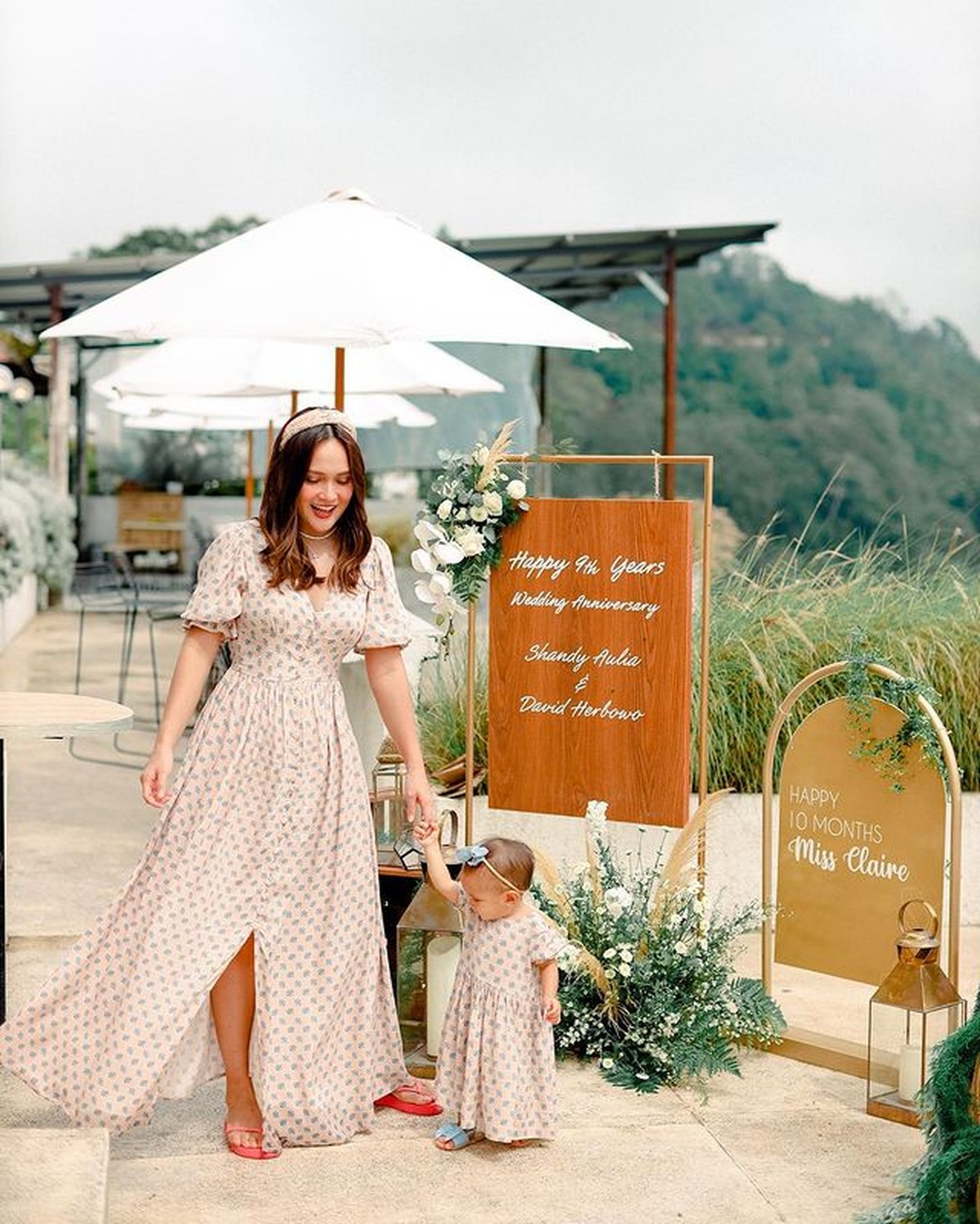 Shandy Aulia dan Baby Claire Pakai Outfit Kembaran&comma; Lucu Banget&excl;