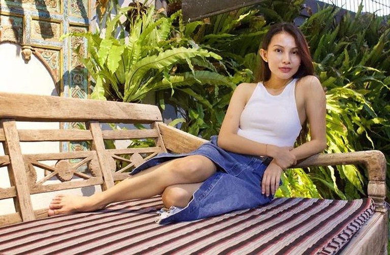 7 Potret Tribuana Tungga Dewi Istri Cantik Bambang Pamungkas Tengah Disorot Usai pengakuan Jane Abel putri sulung Bambang Pamungkas dihapus dari KK istri Bambang Pamungkas pun disorot. Yuk intip potretnya!