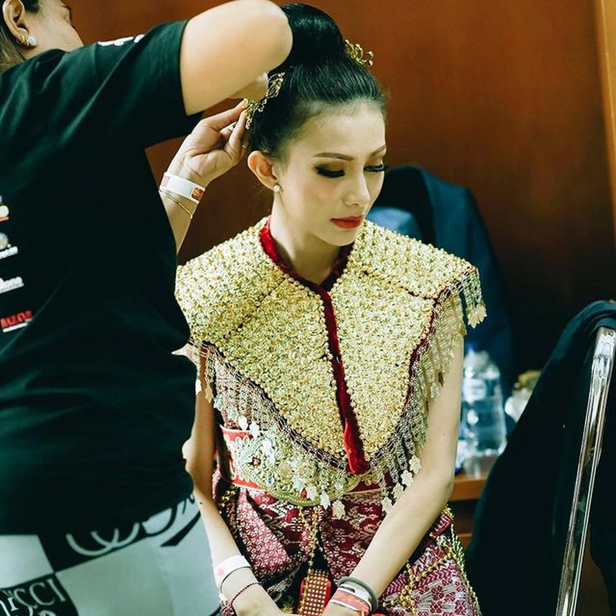 Usai pengakuan Jane Abel putri sulung Bambang Pamungkas dihapus dari KK istri Bambang Pamungkas pun disorot&period; Yuk intip potretnya&excl;