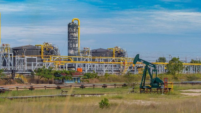 PT Pertamina Hulu Rokan menyumbangkan Rp2,7 triliun kepada kantong negara usai mengambil alih pengelolaan Blok Rokan dari Chevron sejak Agustus 2021.