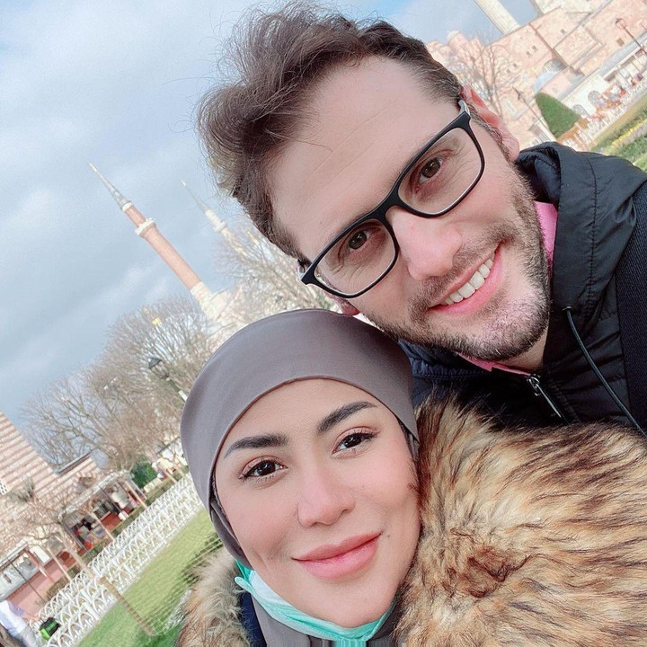 <p>Usai menikah, Cinta Penelope pernah mengabarkan tengah sakit, Bunda. Ia pergi ke Turki juga untuk menjalani sejumlah perawatan. (Foto: Instagram @princess_cinta_penelope)</p>