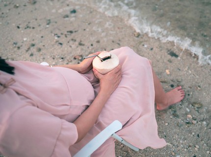 Tak Sekadar Segar, Ini 7 Manfaat Air Kelapa untuk para Bunda Hamil