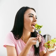 Cegah Penuaan Dini, 5 Daftar Makanan Ini Terpercaya sebagai Anti-Aging Alami