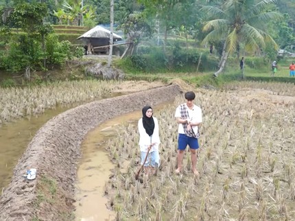 7 Potret Perjalanan ke Rumah Lesti Kejora di Cianjur, Lewati Hutan Bekas Longsor