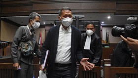 RJ Lino Divonis 4 Tahun Penjara Kasus Korupsi Container Crane