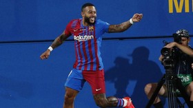Barcelona Belum Bisa Daftarkan Depay dan Aguero
