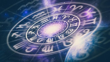 img-title 5 Zodiak Bucin Saat Baru Pacaran, Hati-hati Jadi Korban 'Tinder Swindler'