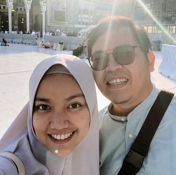 <p>Achmad Zaky menikahi Diajeng Lestari pada 2010 lalu. Dinikahi pebisnis sukses, Diajeng juga bukan merupakan wanita biasa lho. Ia merupakan pendiri bisnis fashion muslim HijUp. (Foto: Instagram @diajenglestari)</p>