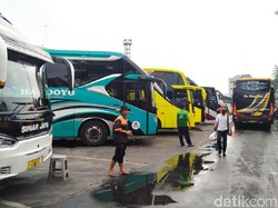 Pemudik Diprediksi Akan Melonjak, Polisi Buka Gerai Vaksin di Terminal Priok