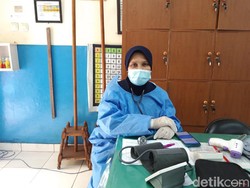 Cerita drg Susi Terjun Langsung Jadi Relawan Vaksinasi Merdeka di Jakarta