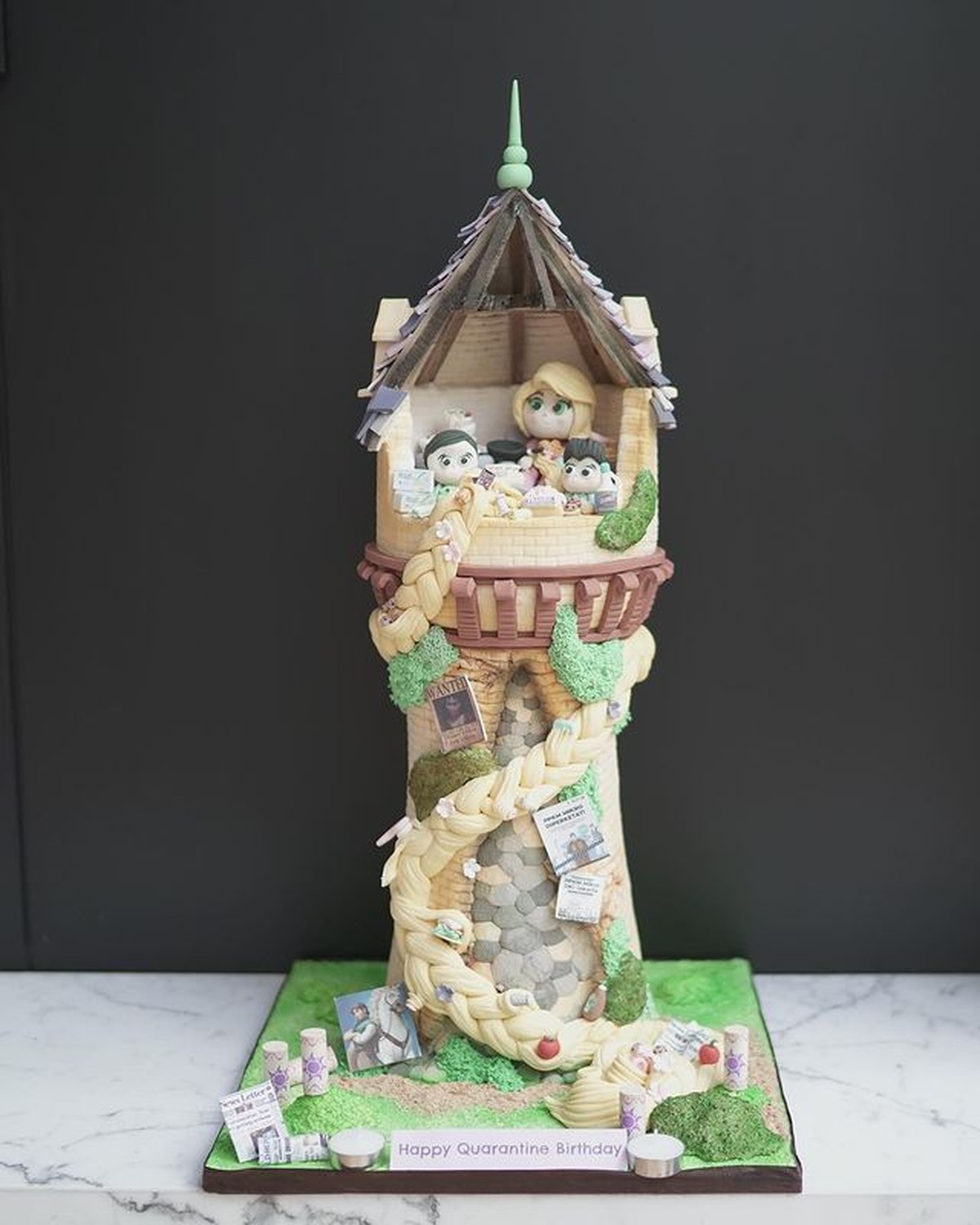 Kebahagiaan Sandra Dewi dapat kado cincin dan anting berlian super mewah dari sang suami tercinta&period; Yuk intip&excl;