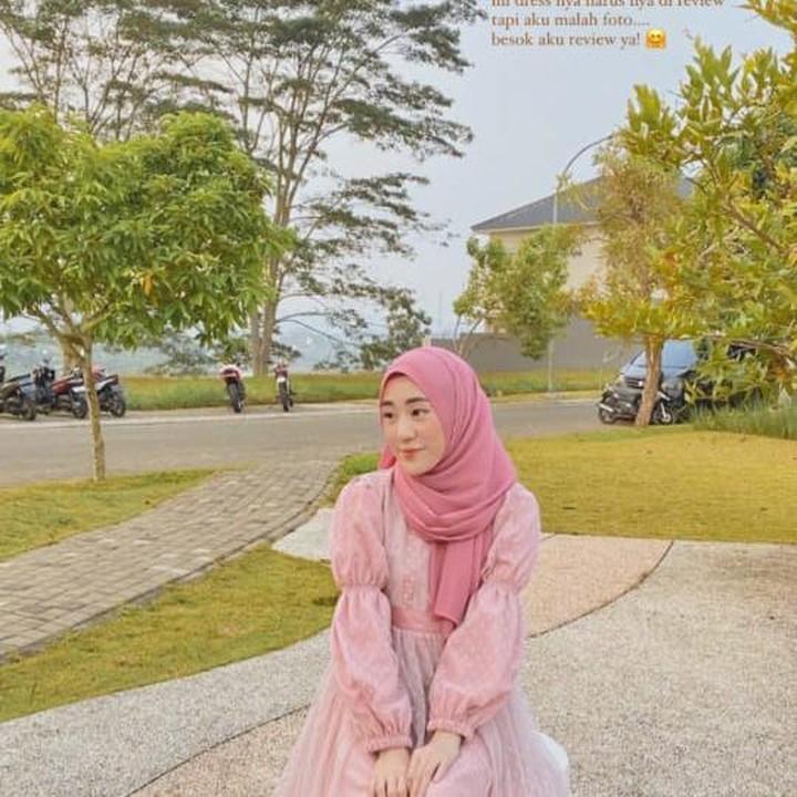 <p>Larissa Chou mengaku tak memiliki teman di tempat barunya. Namun ia sangat menikmati momen ketenangan itu. Ia juga masih memiliki banyak kenalan yang selalu mendukungnya. (Foto: Instagram @larissachou)</p>