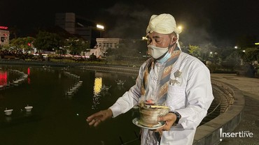 Menilik Ritual Malam Satu Suro di Tugu Muda Semarang